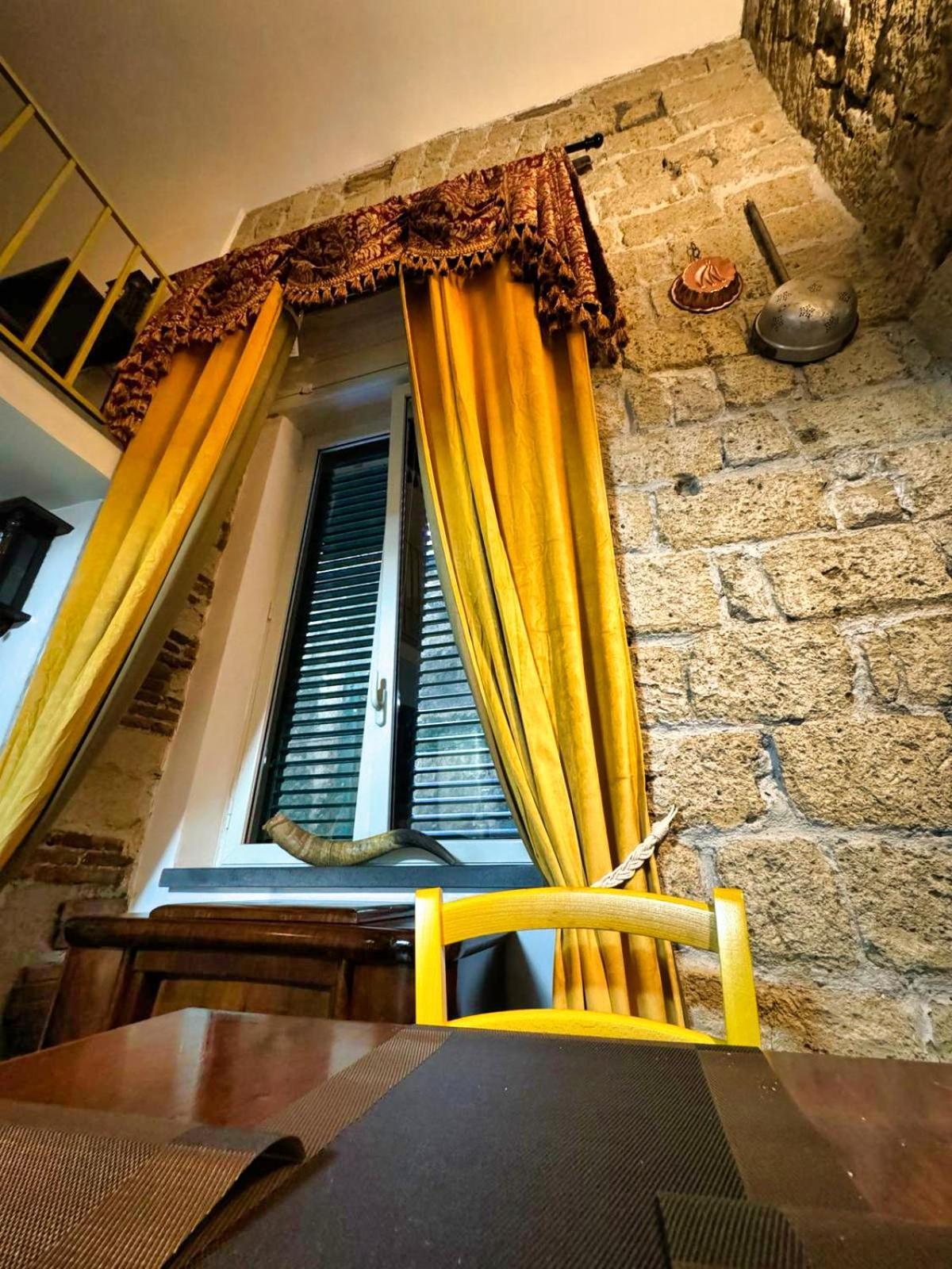 Carlito'S House- Un'Intera Casa Al Centro Storico Daire Napoli Dış mekan fotoğraf